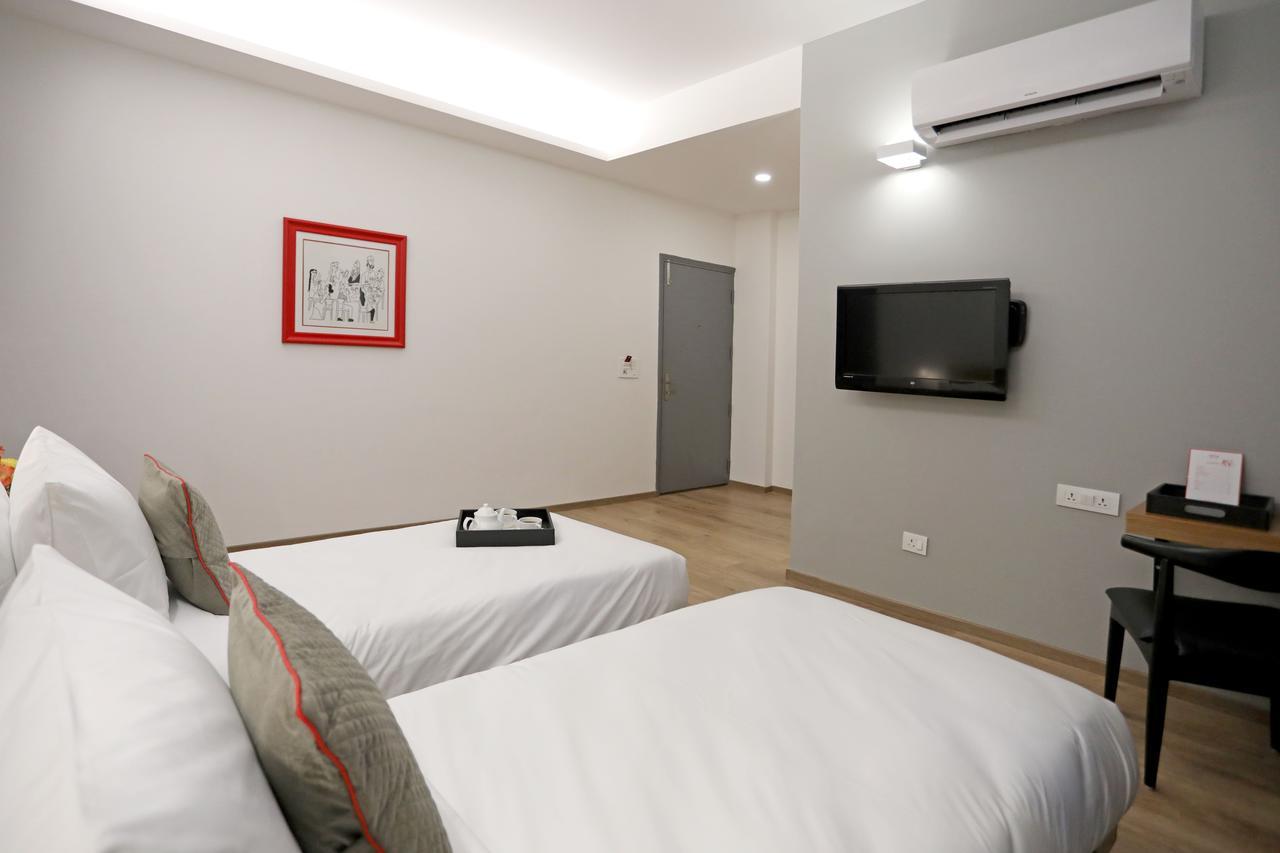 Hotel Oyo Townhouse 027 Sector 15 Gurgaon Extérieur photo