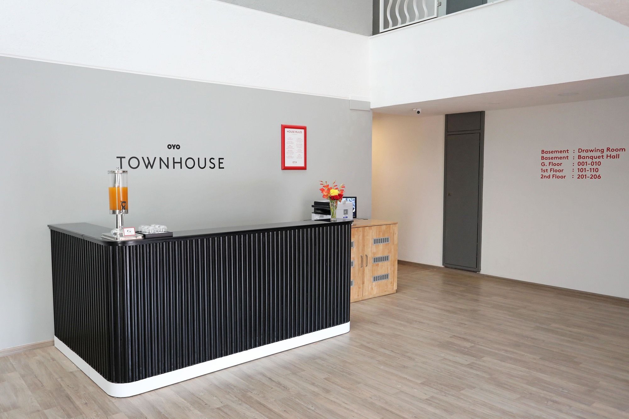 Hotel Oyo Townhouse 027 Sector 15 Gurgaon Extérieur photo